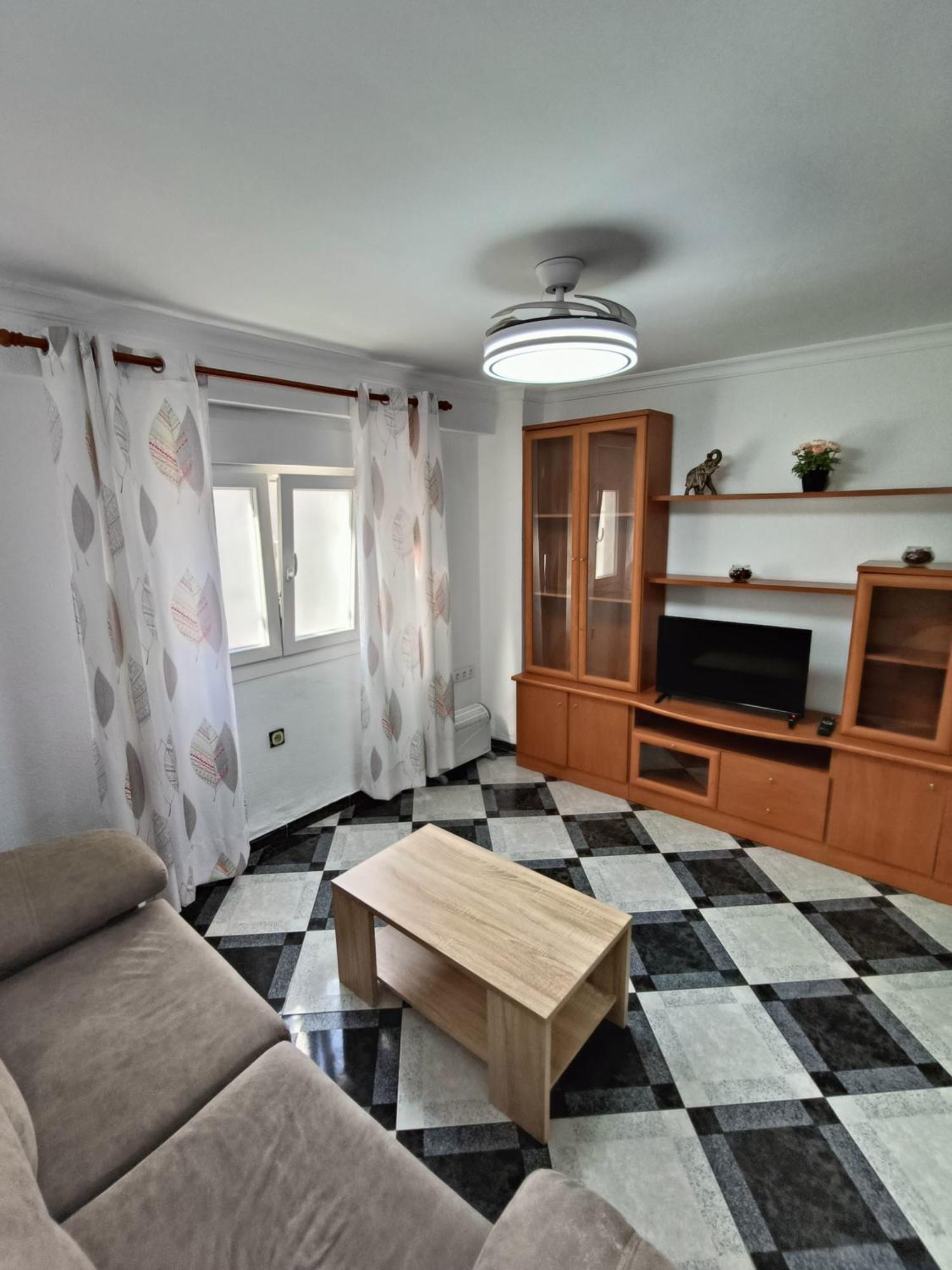 Piso Calidad Precio Junto A La Playa De La Victoria Lejlighed Cádiz Eksteriør billede